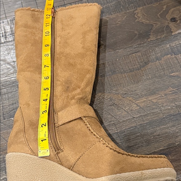 Connie Snip Tan Suede Boots Wedge Heel Faux Fur Wool Lined Zipper 7 - Picture 16 of 16